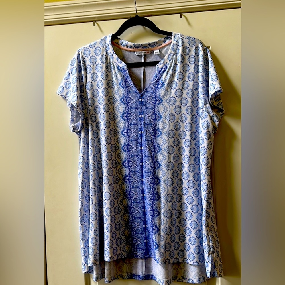Issac Mizrahi Live! Blue and White Womens Top